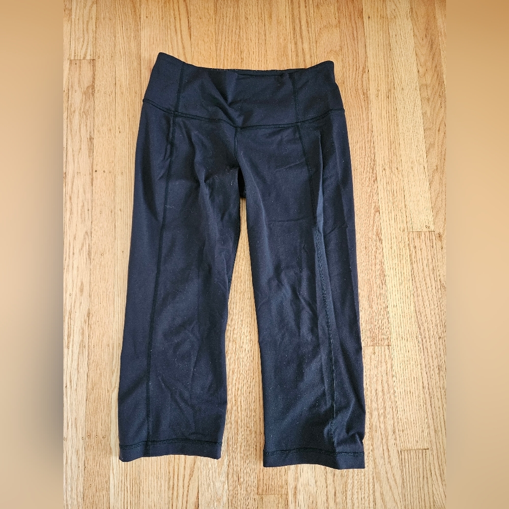 Lululemon Gather and Crow Crop Leggings Size 10